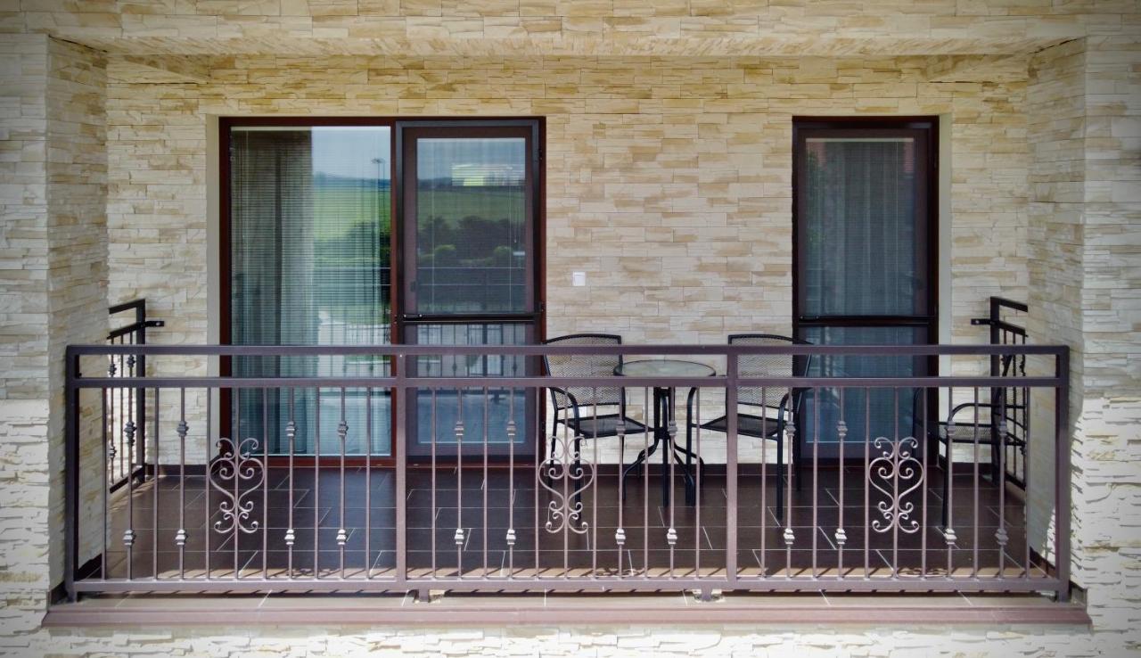 Jazmin Apartmany Veľký Meder المظهر الخارجي الصورة